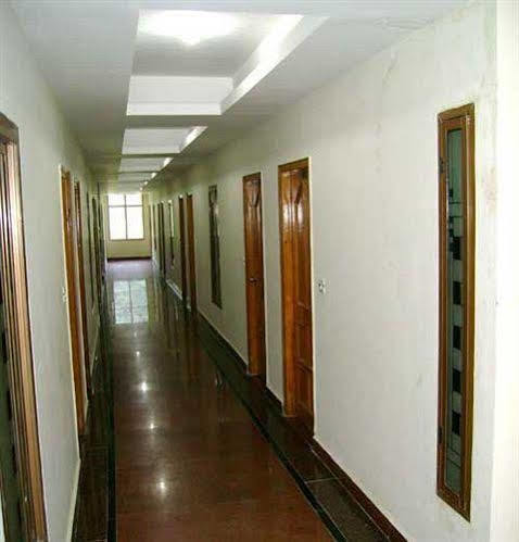 Kalinga Grand Hotel Manāli Kültér fotó